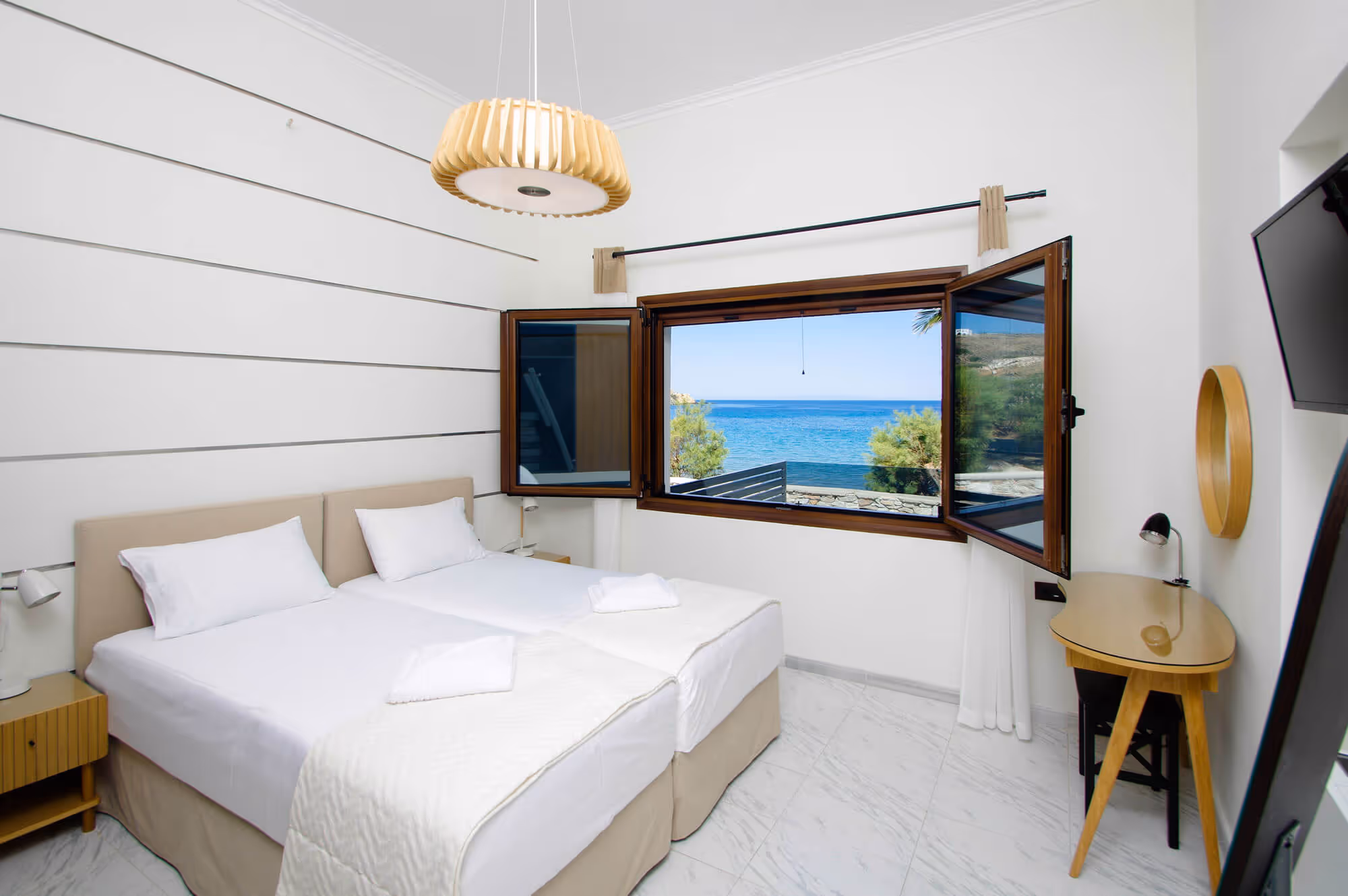 Aniv villa Syros Kini